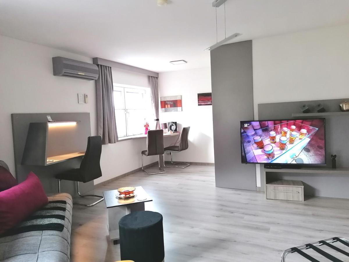 Business Apartments 霍恩埃姆斯 外观 照片