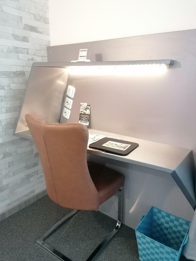 Business Apartments 霍恩埃姆斯 外观 照片